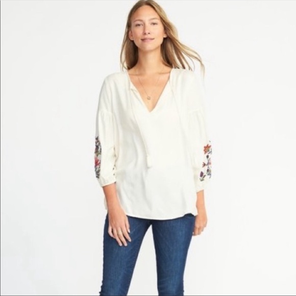 Old Navy Tops - Old navy the tunic shirt embroidered sleeve large